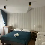 Osrodek Wczasowy Magnat Bed & Breakfast 3*