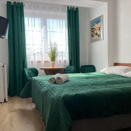 Osrodek Wczasowy Magnat Bed & Breakfast