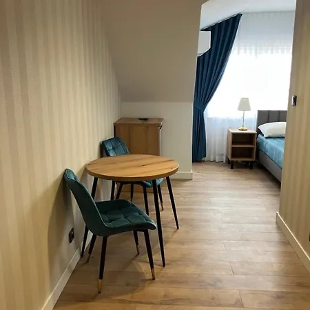 Osrodek Wczasowy Magnat לינה וארוחת בוקר וובה