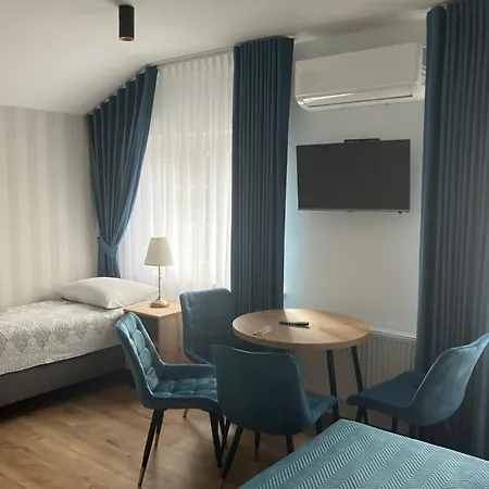 Osrodek Wczasowy Magnat Bed & Breakfast 3*