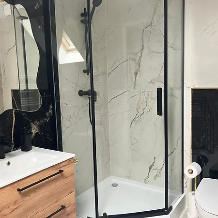 לינה וארוחת בוקר Osrodek Wczasowy Magnat 3*