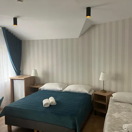 Osrodek Wczasowy Magnat לינה וארוחת בוקר 3*