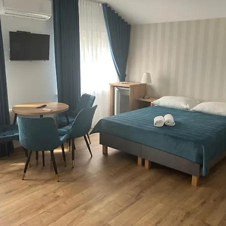 לינה וארוחת בוקר Osrodek Wczasowy Magnat וובה