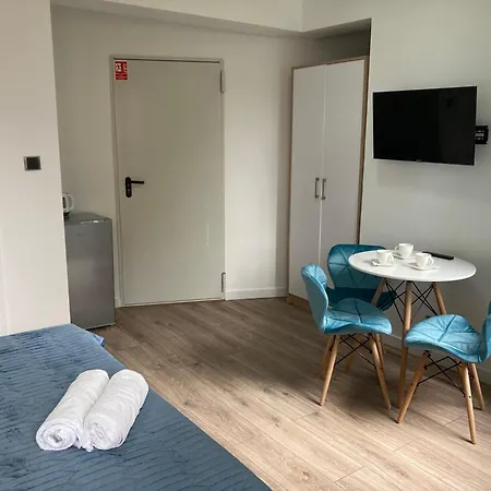 Osrodek Wczasowy Magnat לינה וארוחת בוקר וובה