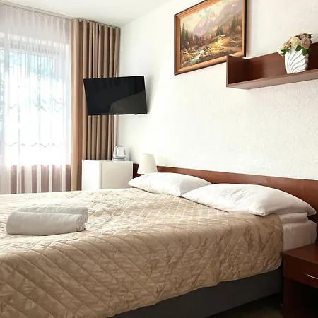 לינה וארוחת בוקר Osrodek Wczasowy Magnat 3*