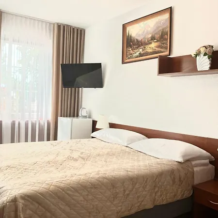 Osrodek Wczasowy Magnat לינה וארוחת בוקר וובה