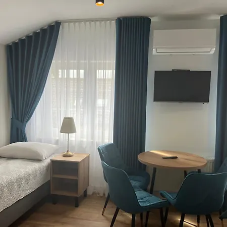 Osrodek Wczasowy Magnat לינה וארוחת בוקר וובה